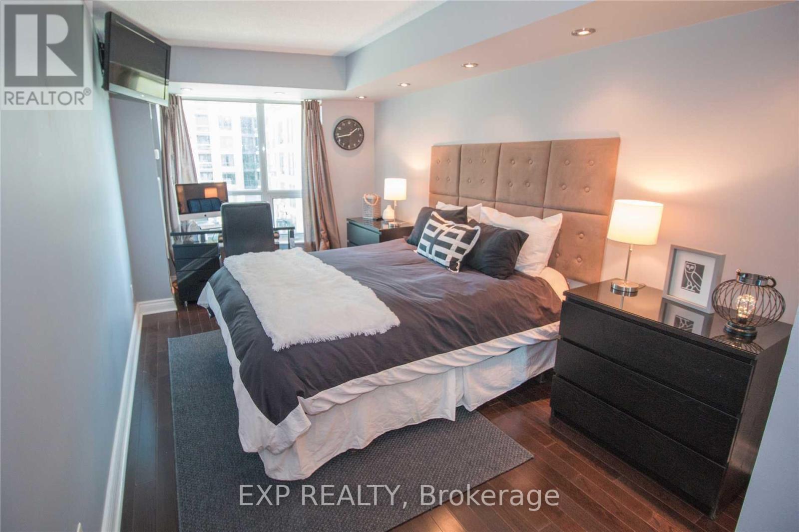 506 - 219 Fort York Boulevard, Toronto, ON - Indoor Photo Showing Bedroom