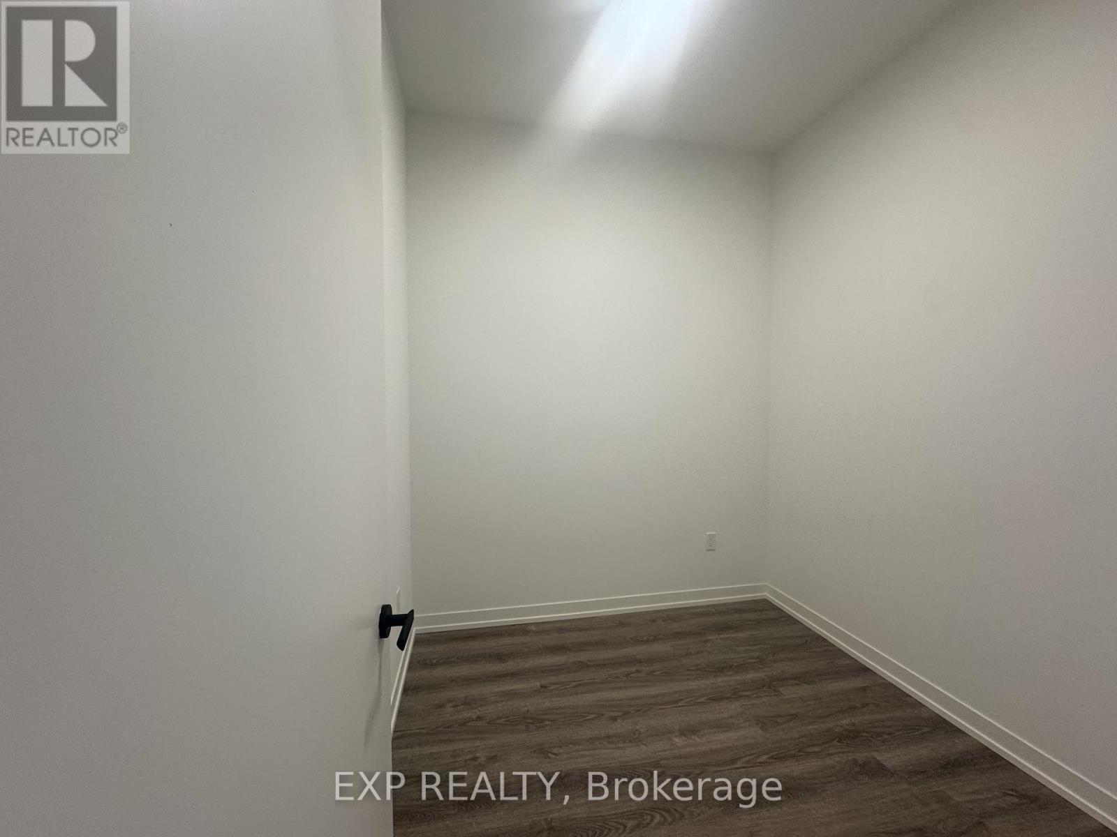 3611 - 8 Interchange Way, Vaughan, ON