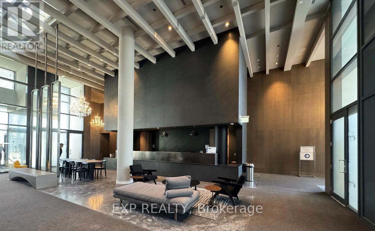 3611 - 8 Interchange Way, Vaughan, ON