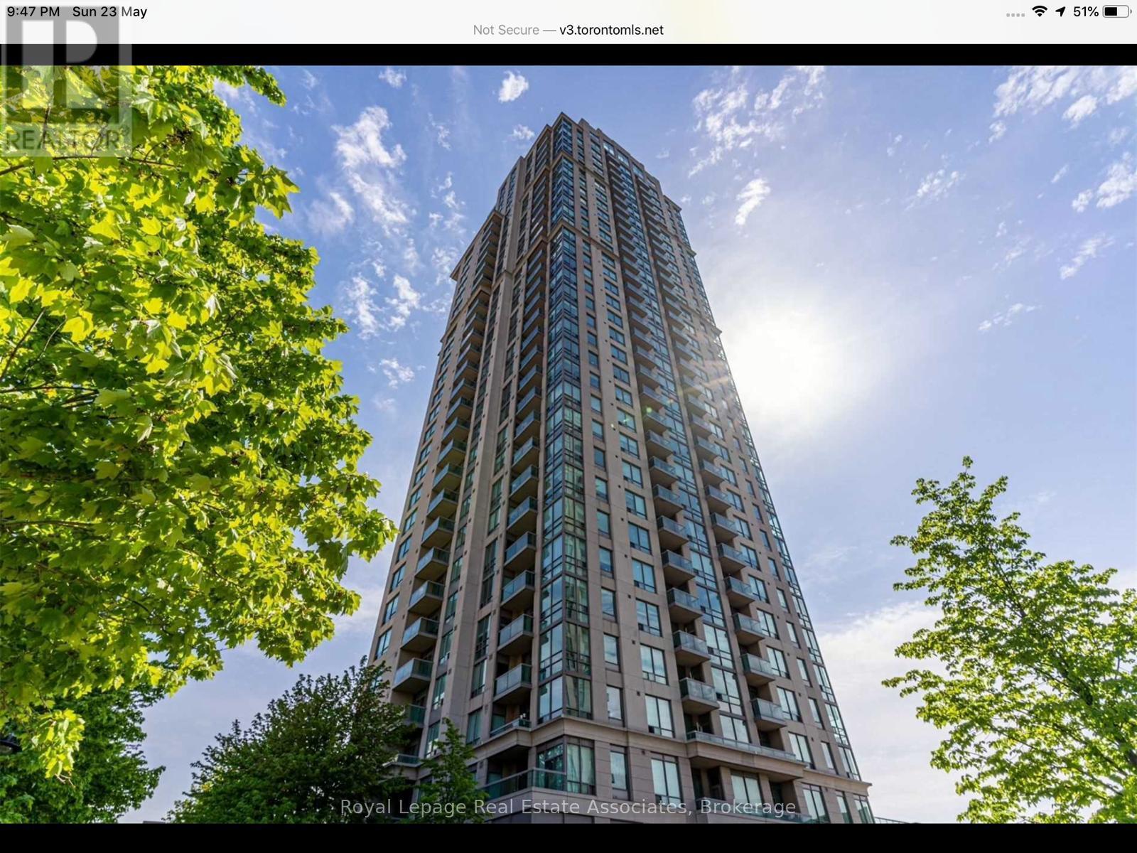 2510 - 3504 Hurontario Street, Mississauga, ON - Outdoor With Facade