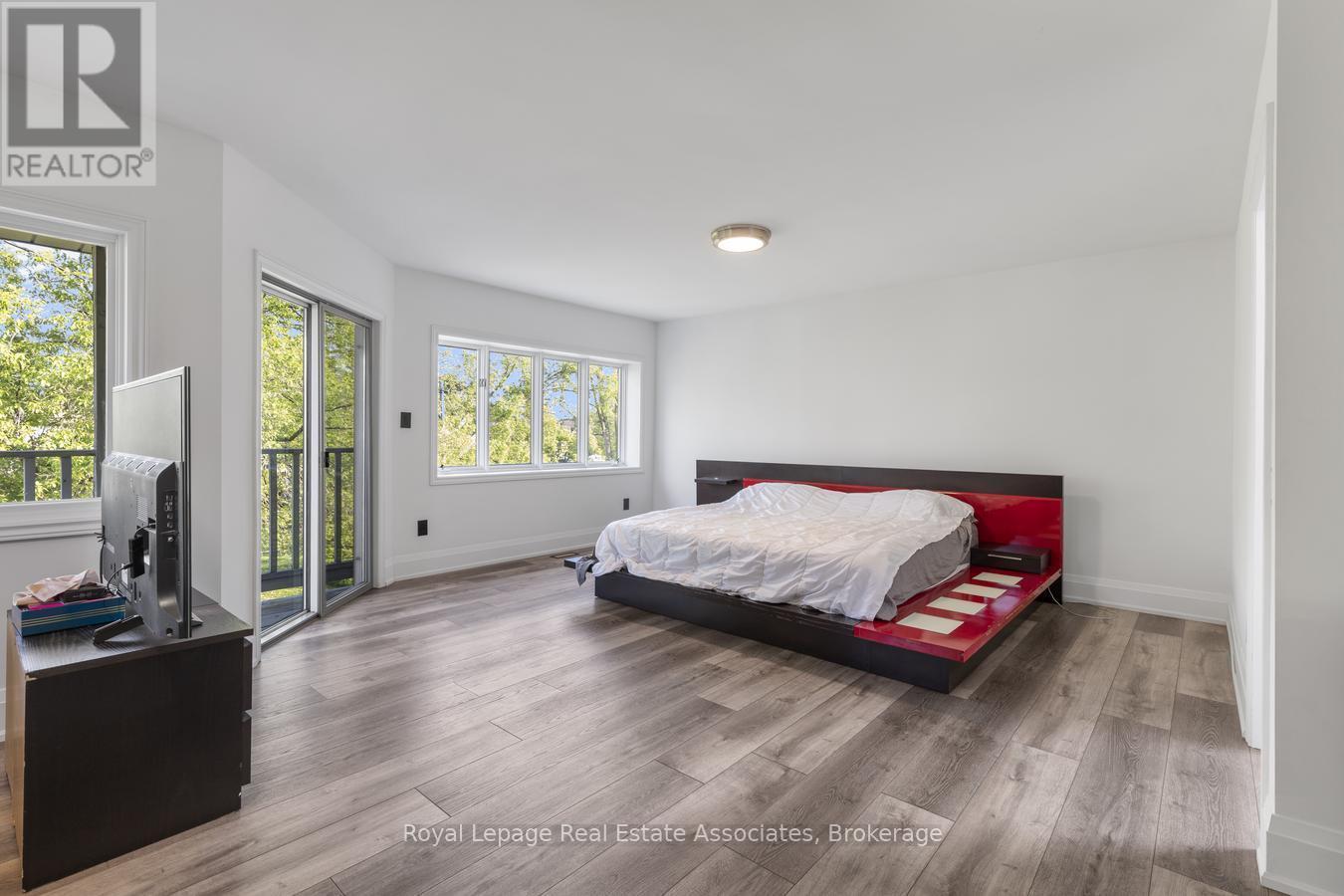 938 Henley Road, Mississauga, ON - Indoor Photo Showing Bedroom