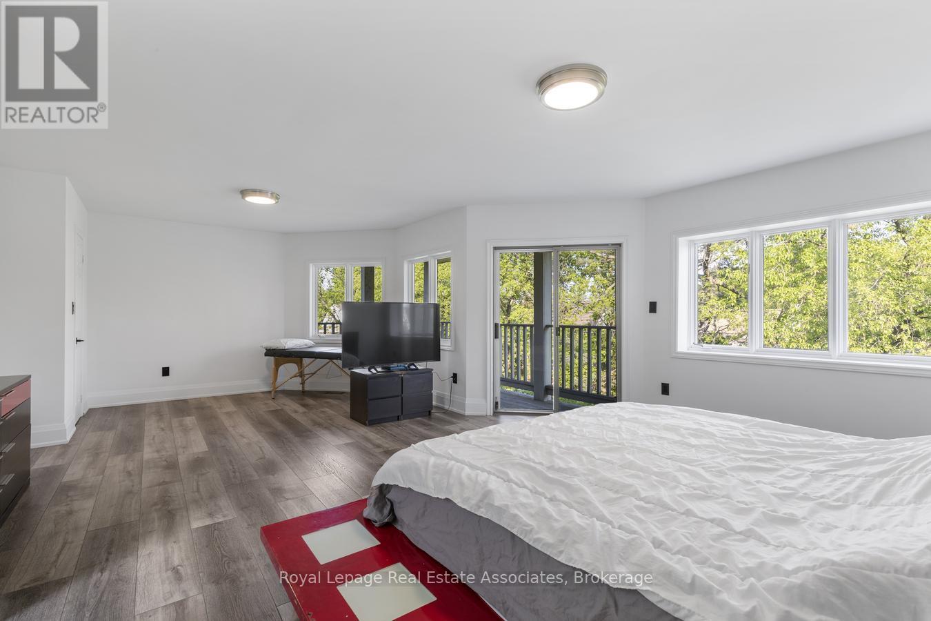 938 Henley Road, Mississauga, ON - Indoor Photo Showing Bedroom