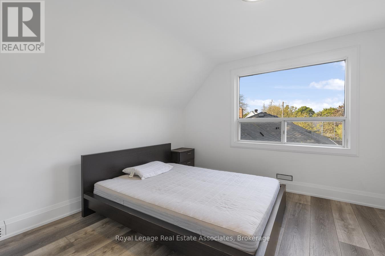938 Henley Road, Mississauga, ON - Indoor Photo Showing Bedroom