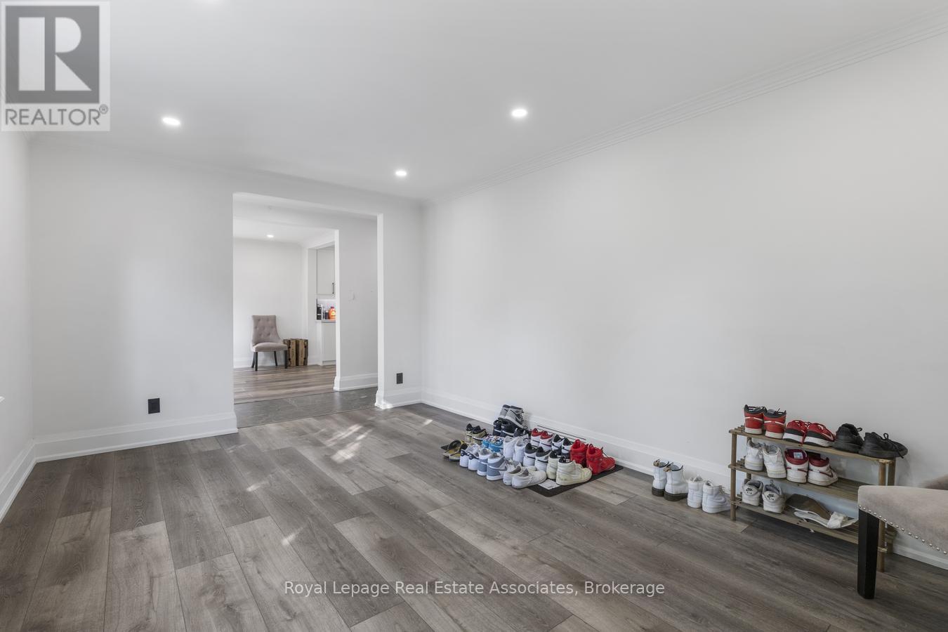 938 Henley Road, Mississauga, ON - Indoor Photo Showing Other Room