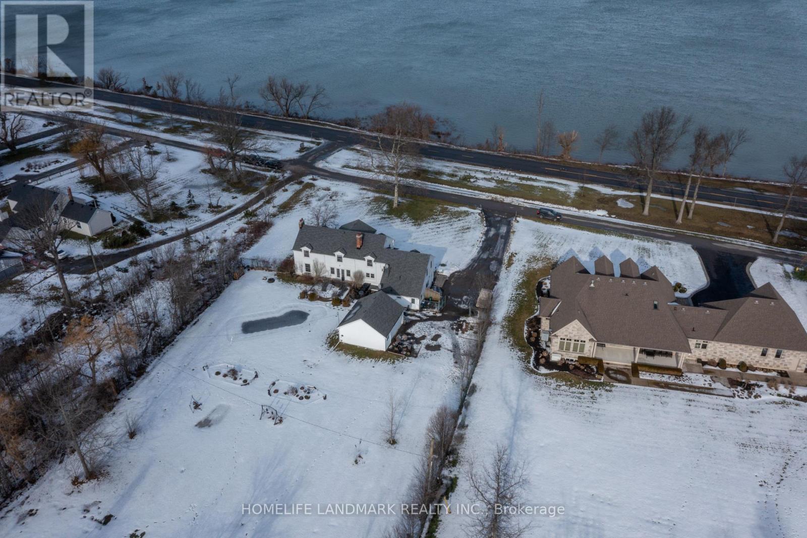 1927 Niagara Parkway, Fort Erie, ON - Outdoor With Body Of Water With View