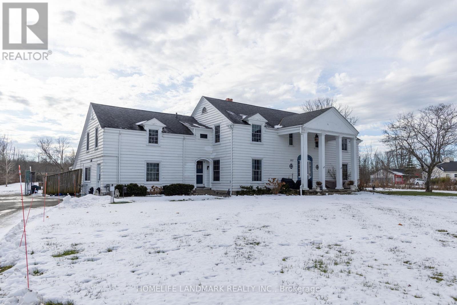 1927 Niagara Parkway, Fort Erie, ON - Outdoor With Facade