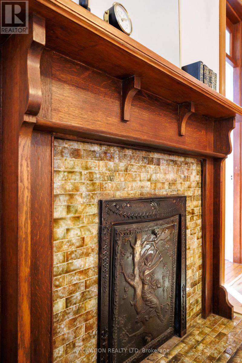 10 Rochester Street, Carleton Place, ON - Indoor With Fireplace