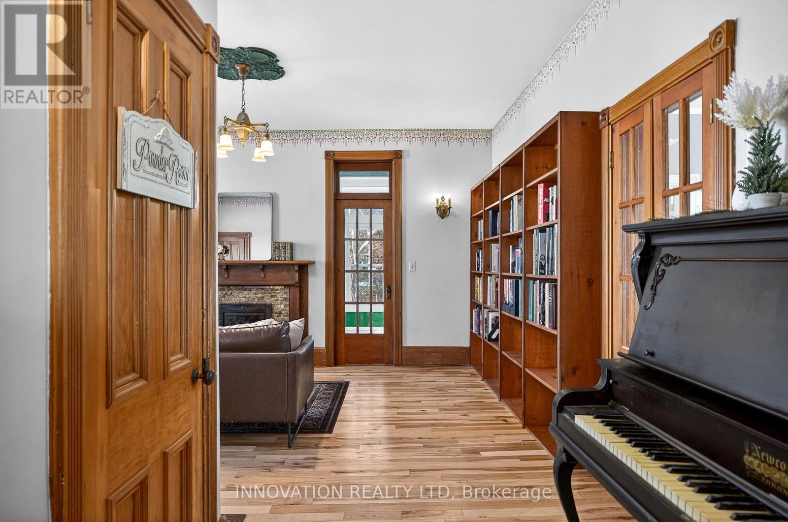 10 Rochester Street, Carleton Place, ON - Indoor Photo Showing Other Room With Fireplace