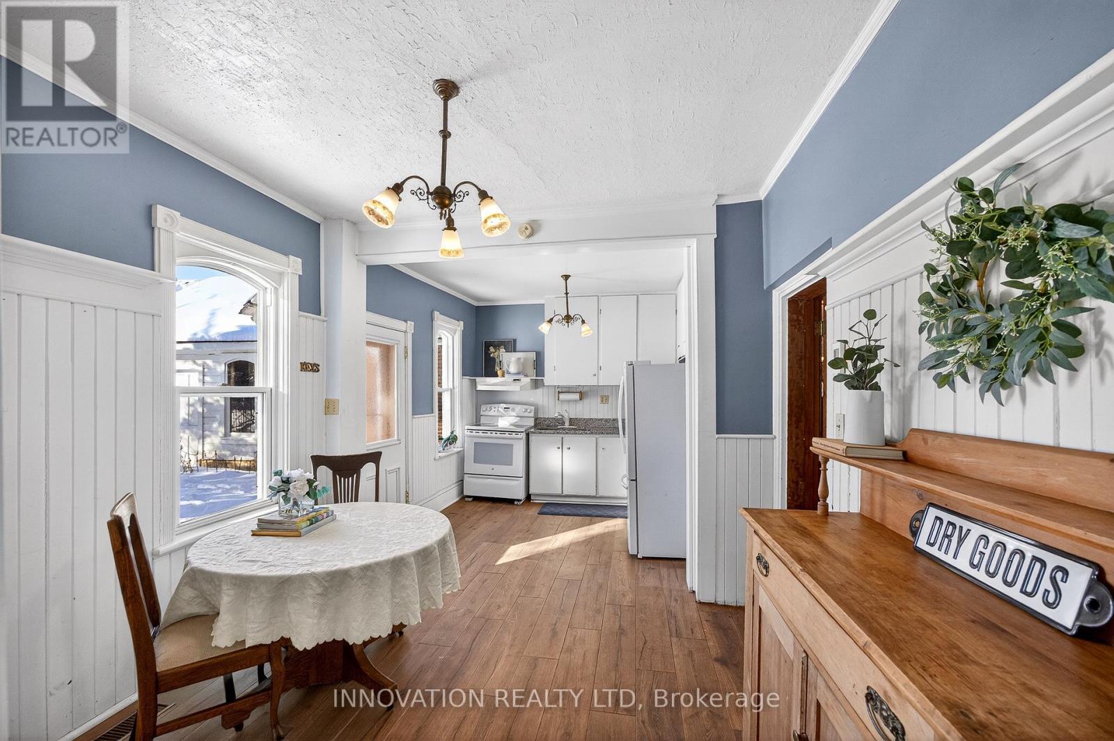 10 Rochester Street, Carleton Place, ON - Indoor Photo Showing Dining Room