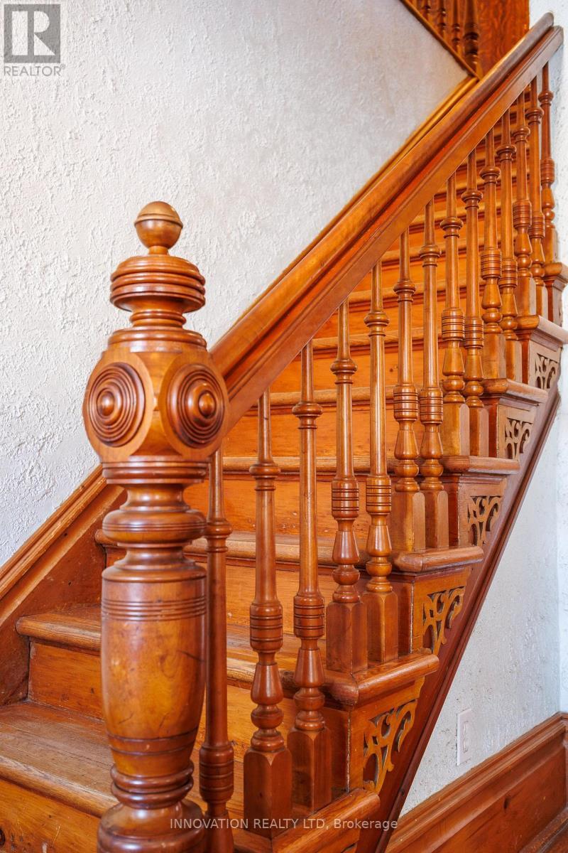 10 Rochester Street, Carleton Place, ON - Indoor Photo Showing Other Room