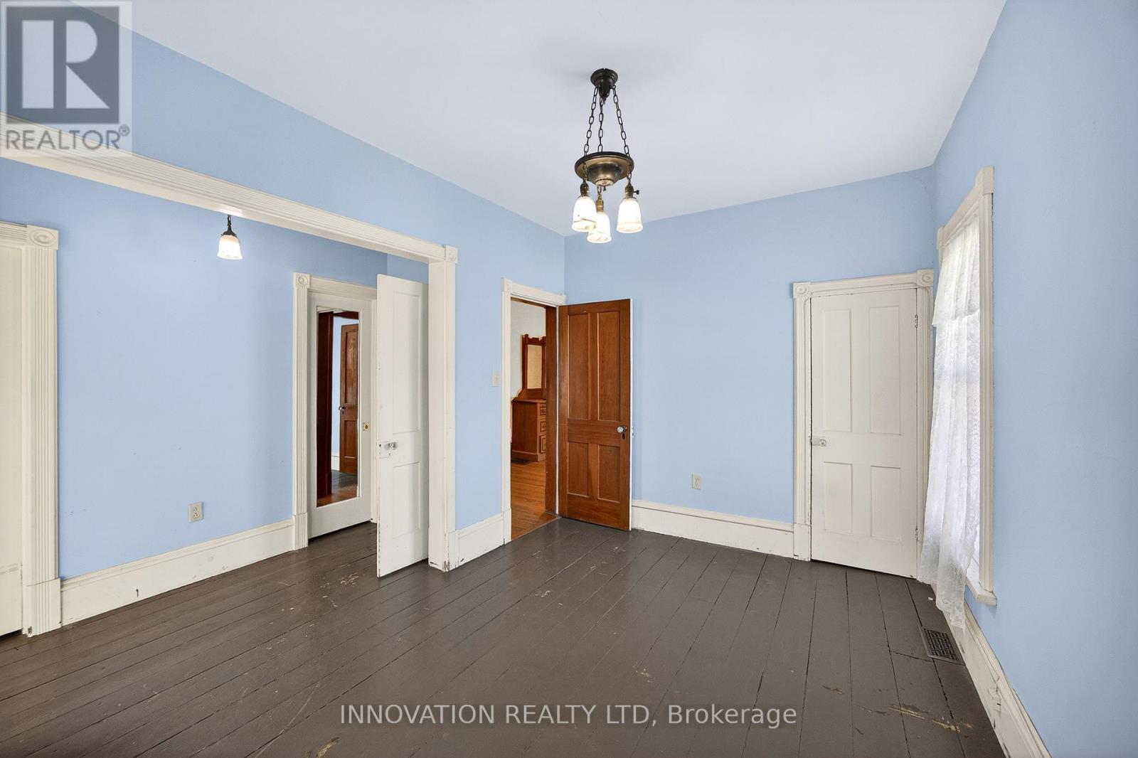 10 Rochester Street, Carleton Place, ON - Indoor Photo Showing Other Room