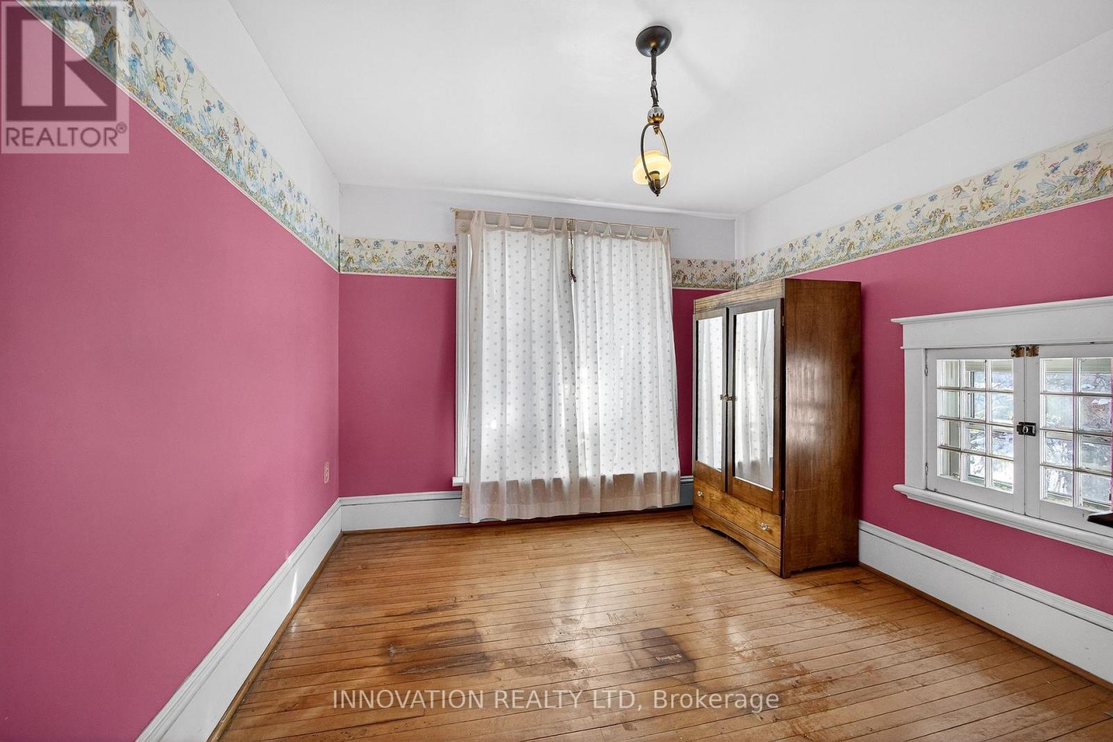 10 Rochester Street, Carleton Place, ON - Indoor Photo Showing Other Room