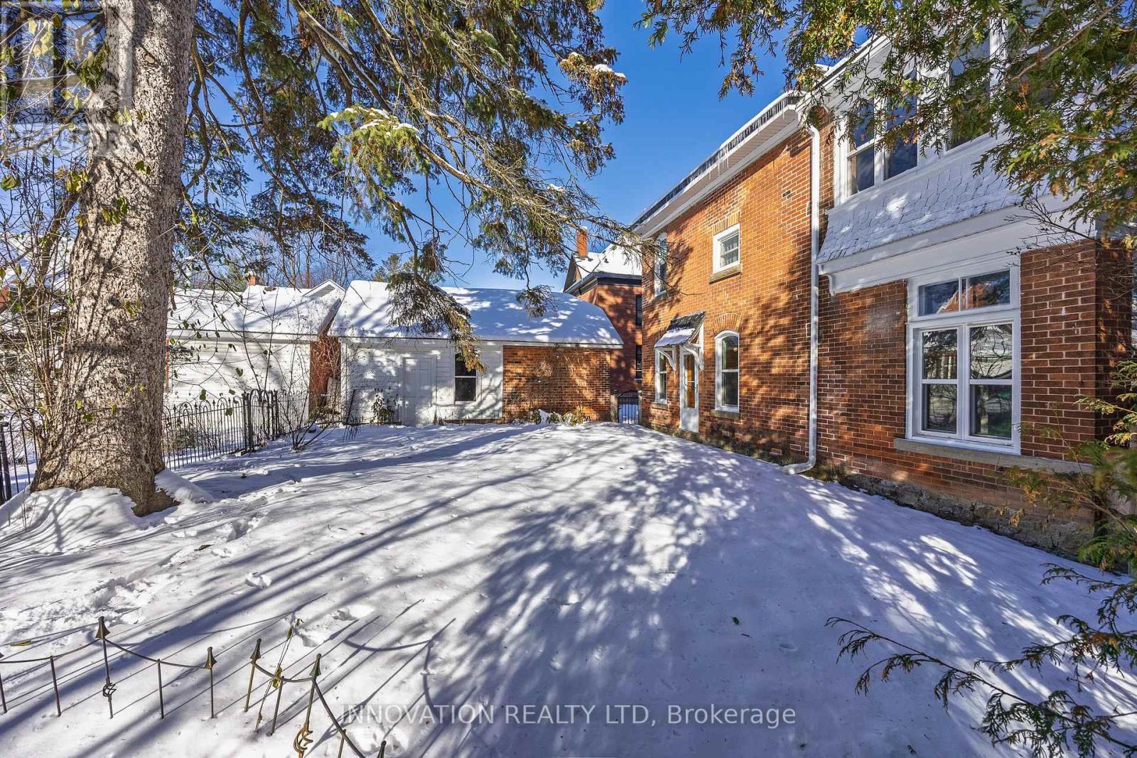 10 Rochester Street, Carleton Place, ON - Outdoor