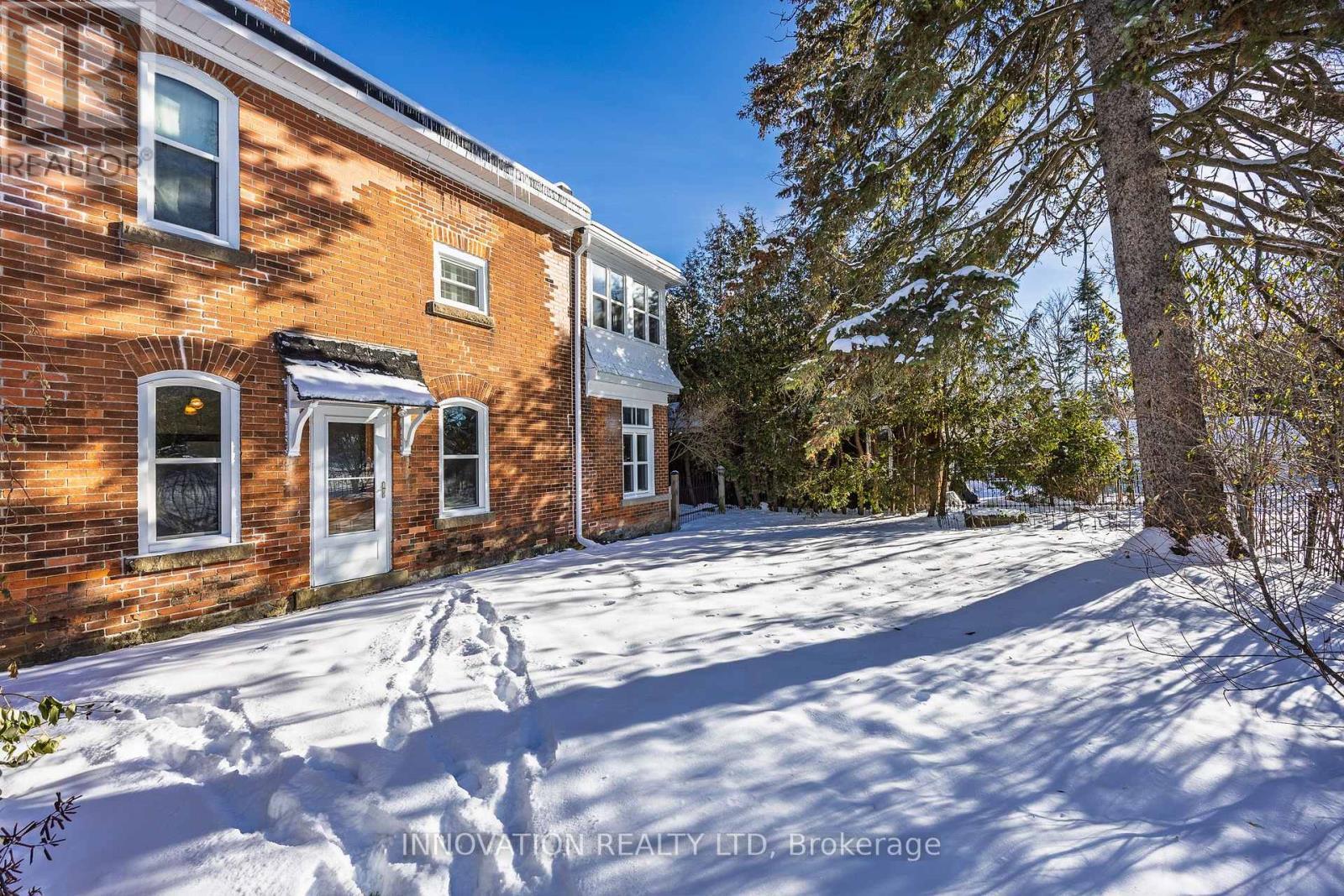 10 Rochester Street, Carleton Place, ON - Outdoor