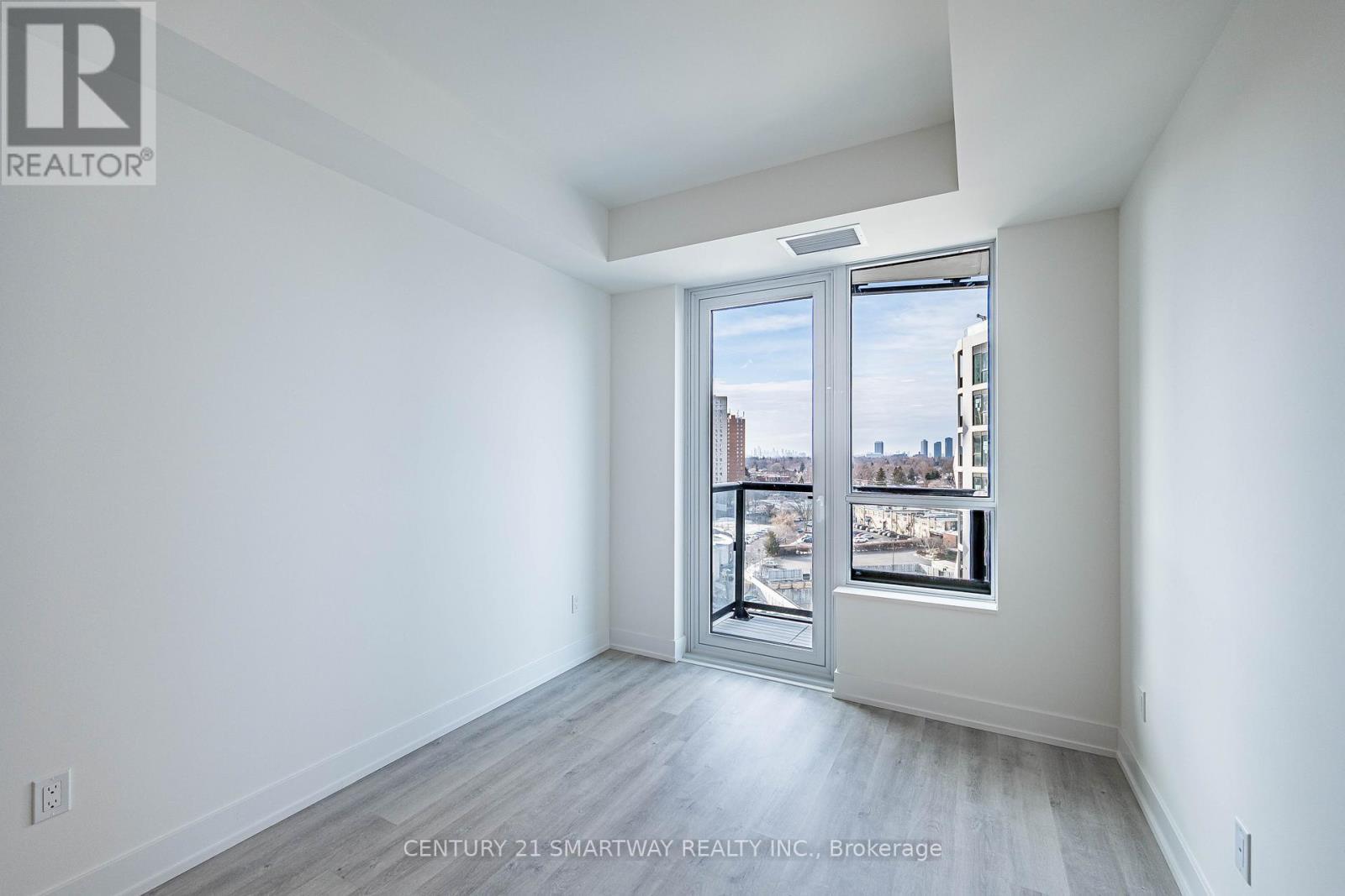 1111 - 60 Central Park Roadway, Toronto, ON - Indoor Photo Showing Other Room