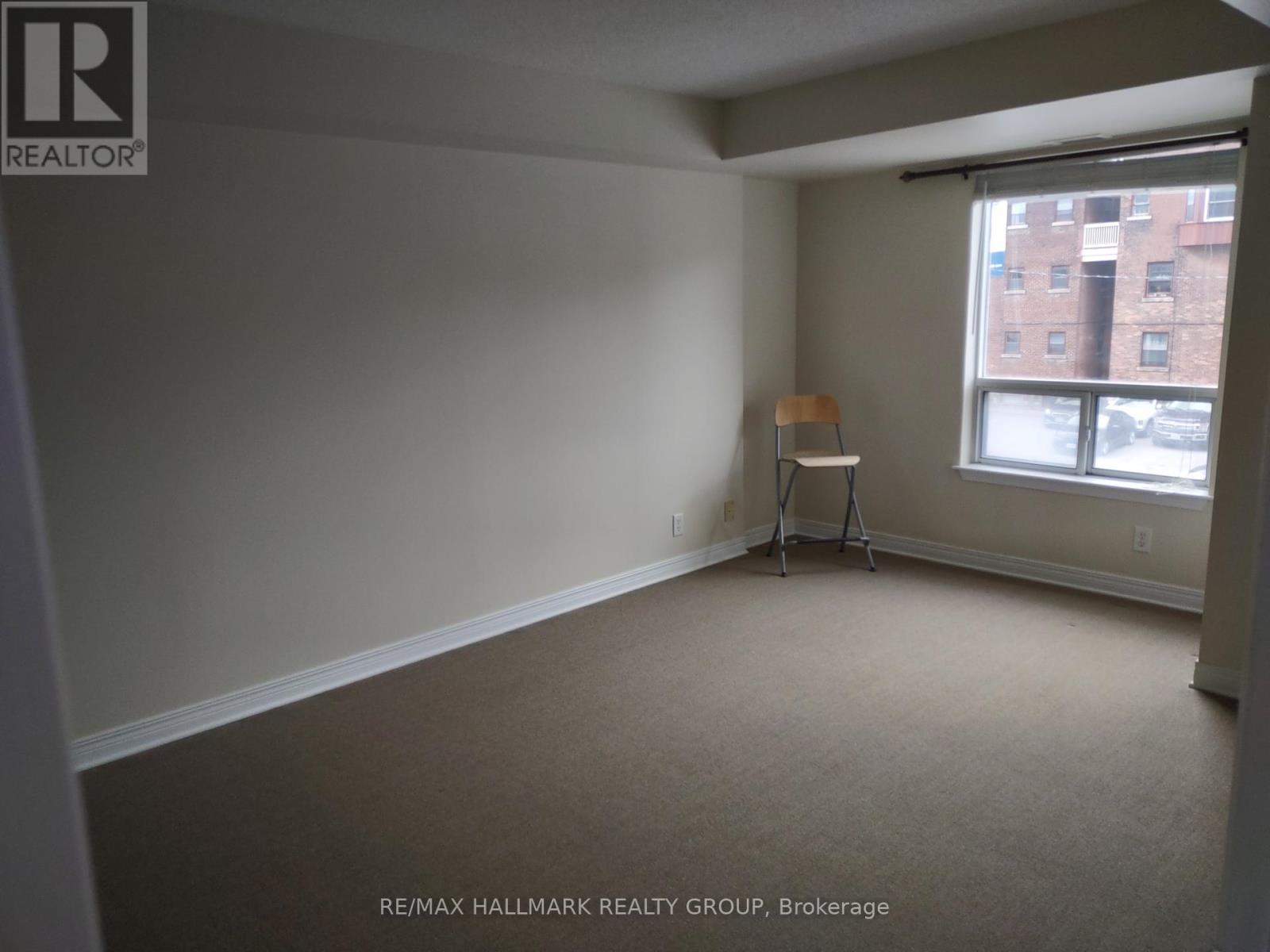 313 - 429 Somerset Street W, Ottawa, ON - Indoor Photo Showing Other Room