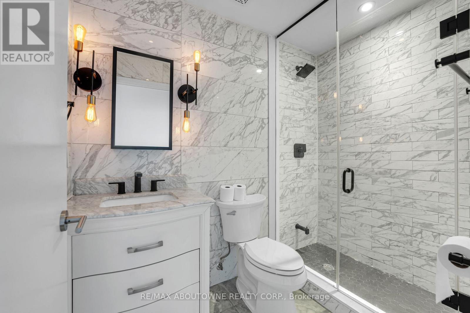 2912 - 80 John Street, Toronto, ON - Indoor Photo Showing Bathroom