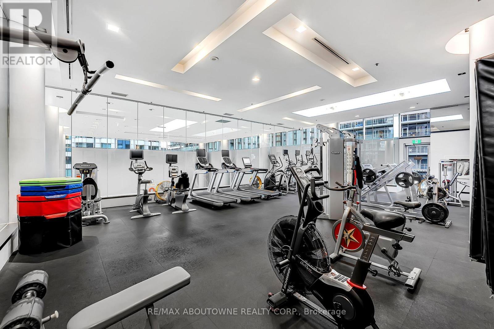 2912 - 80 John Street, Toronto, ON - Indoor Photo Showing Gym Room