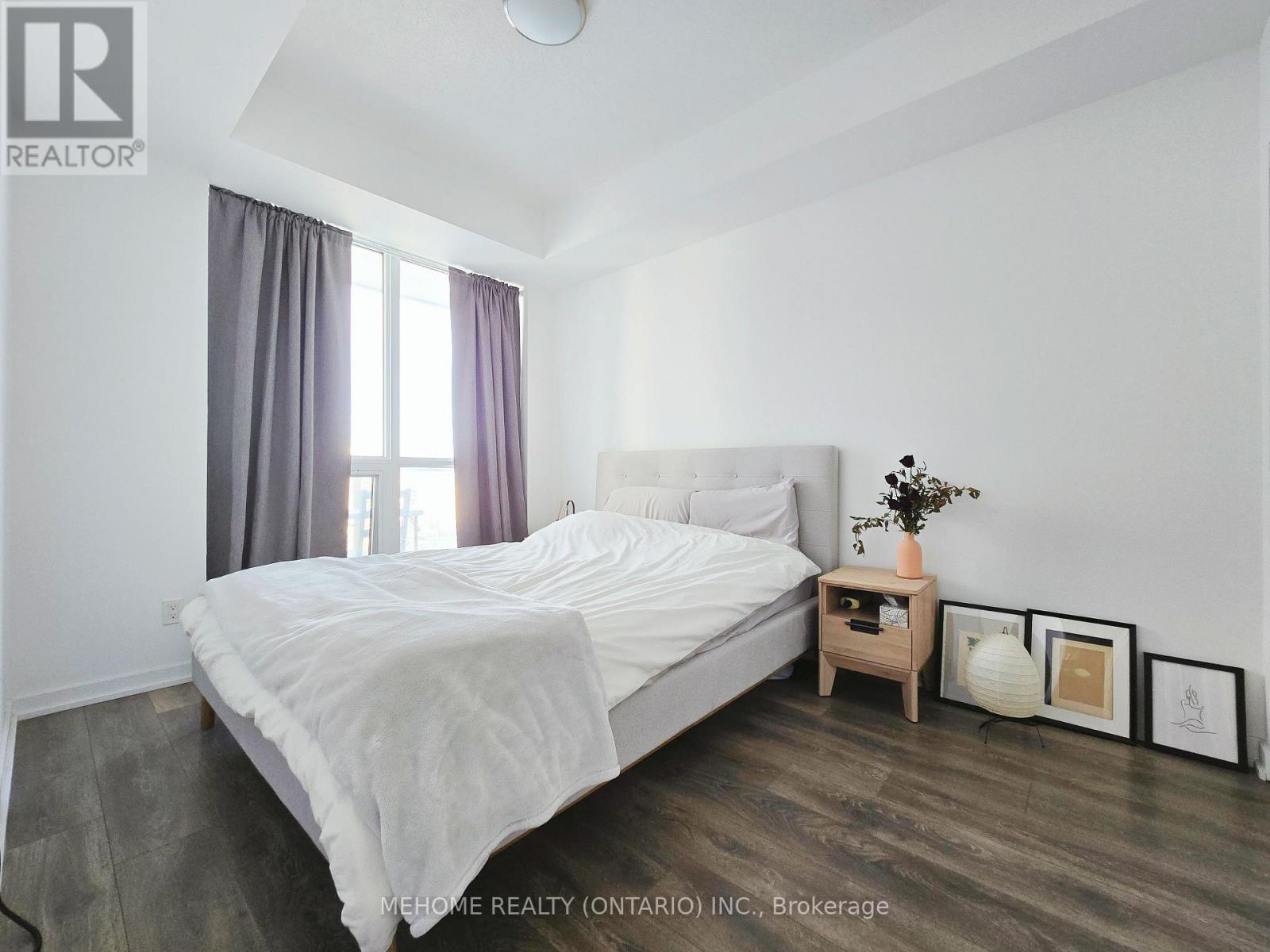 1204 - 32 Forest Manor Road, Toronto, ON