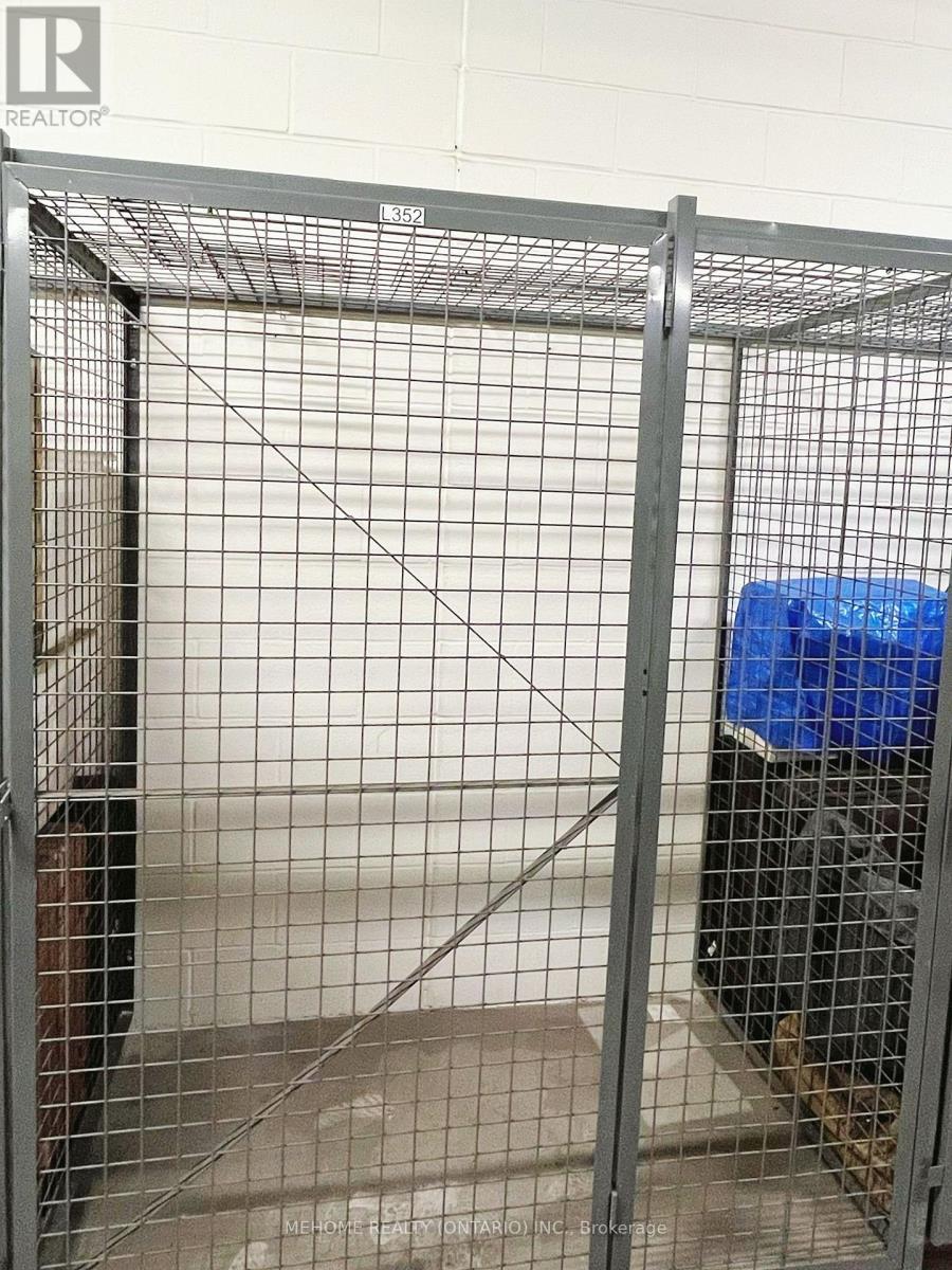 1204 - 32 Forest Manor Road, Toronto, ON