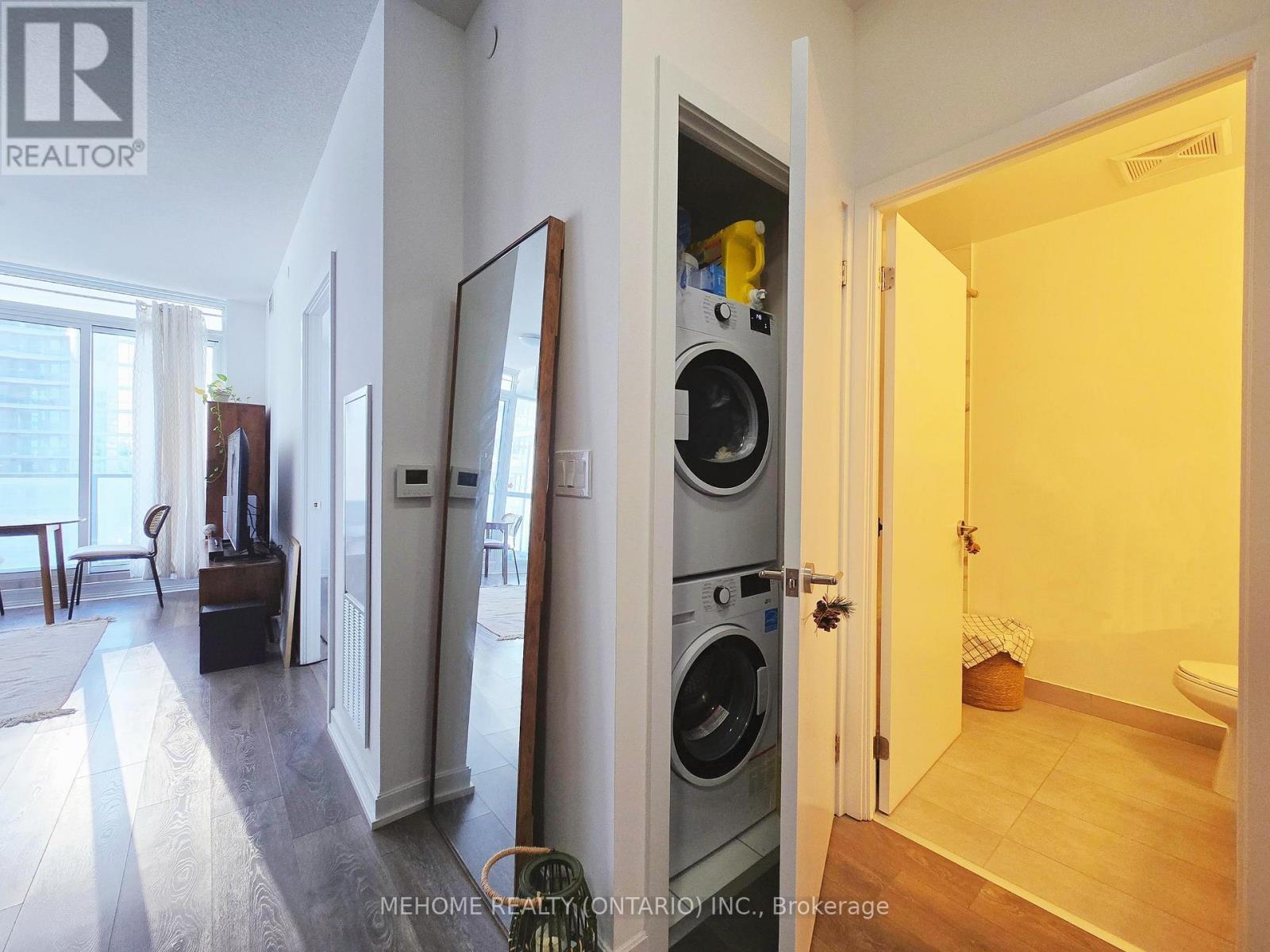 1204 - 32 Forest Manor Road, Toronto, ON