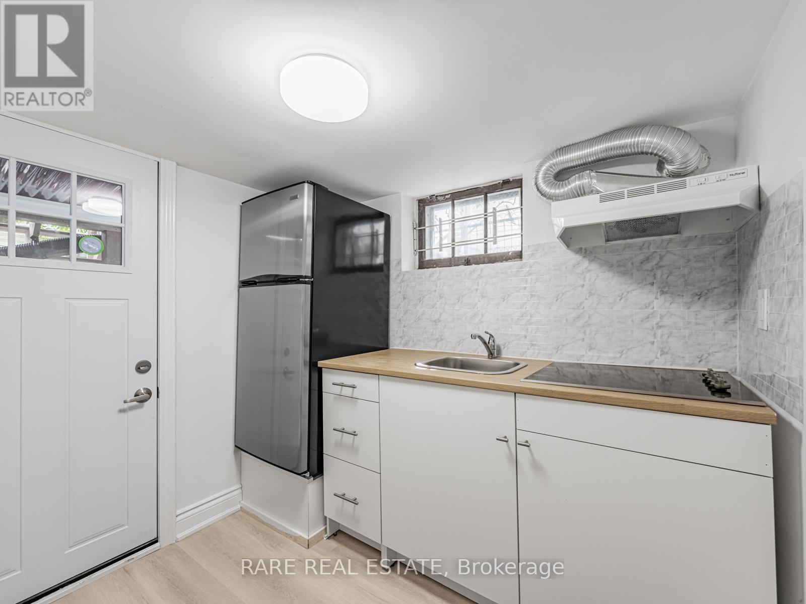 Lower - 727 Rhodes Avenue, Toronto, ON - Indoor Photo Showing Kitchen