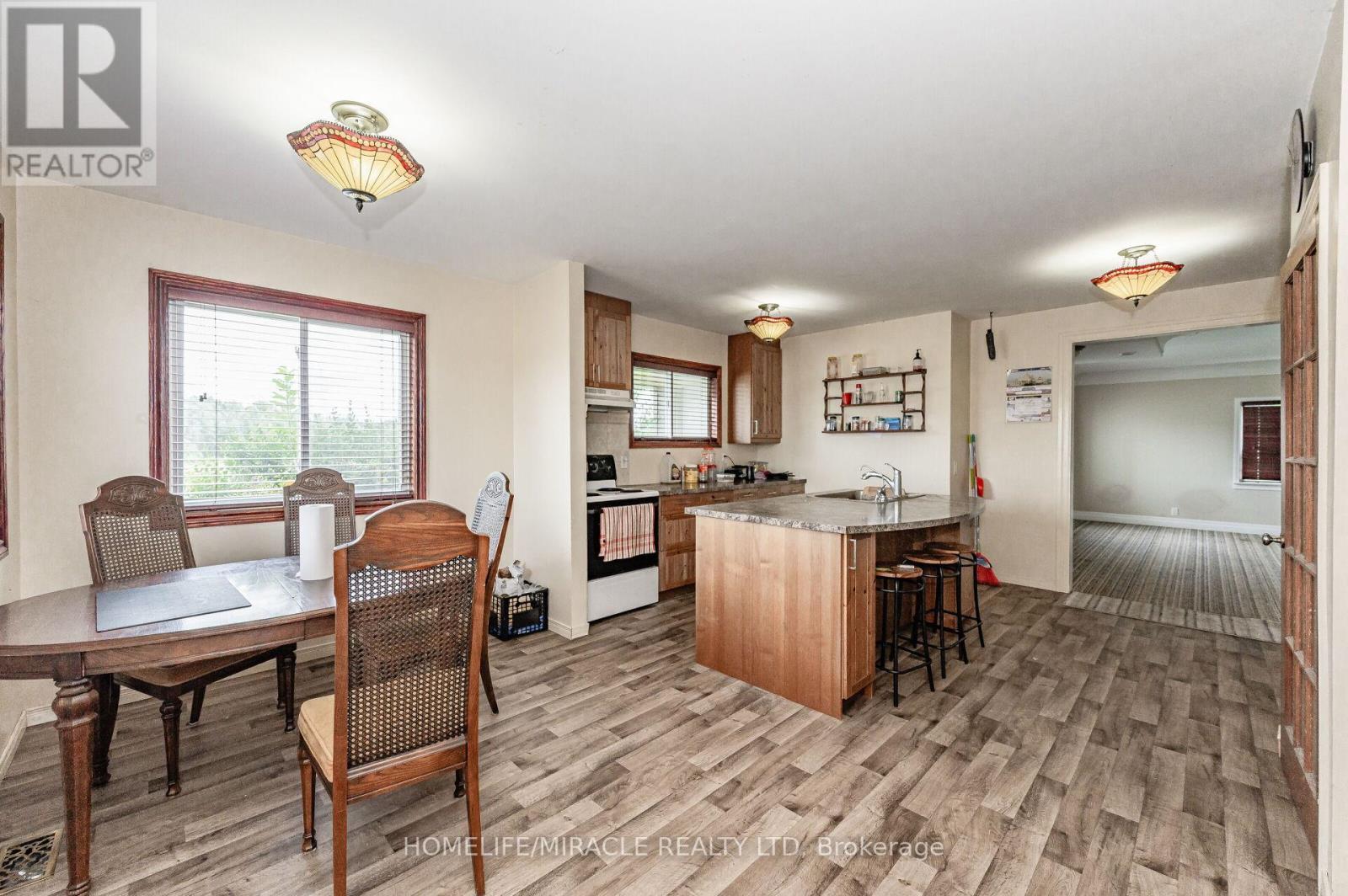 1388 Highway 6 N, Hamilton, ON