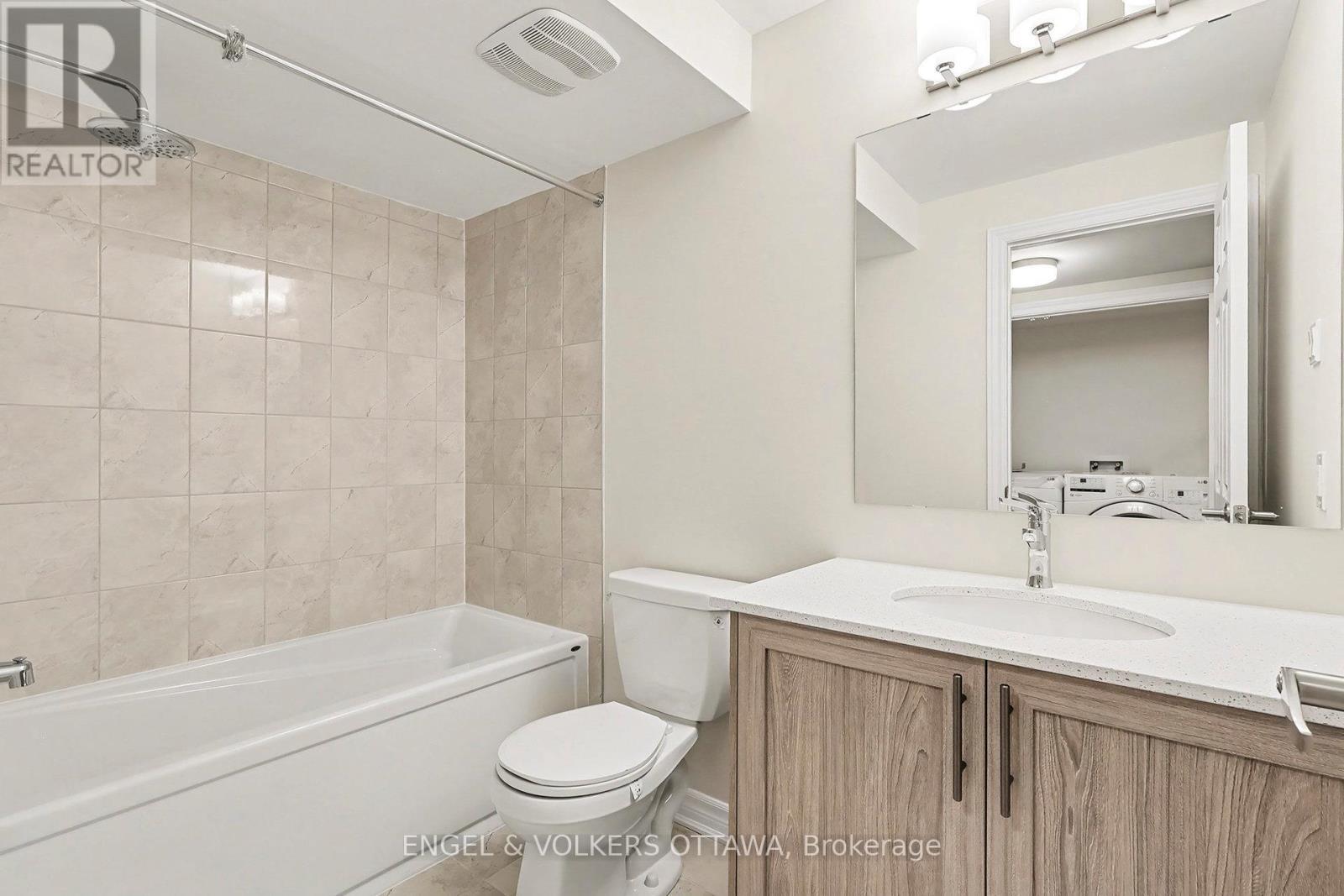 414 Broadcast Avenue, Ottawa, ON - Indoor Photo Showing Bathroom
