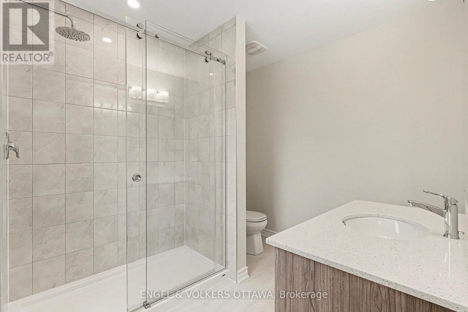 414 Broadcast Avenue, Ottawa, ON - Indoor Photo Showing Bathroom
