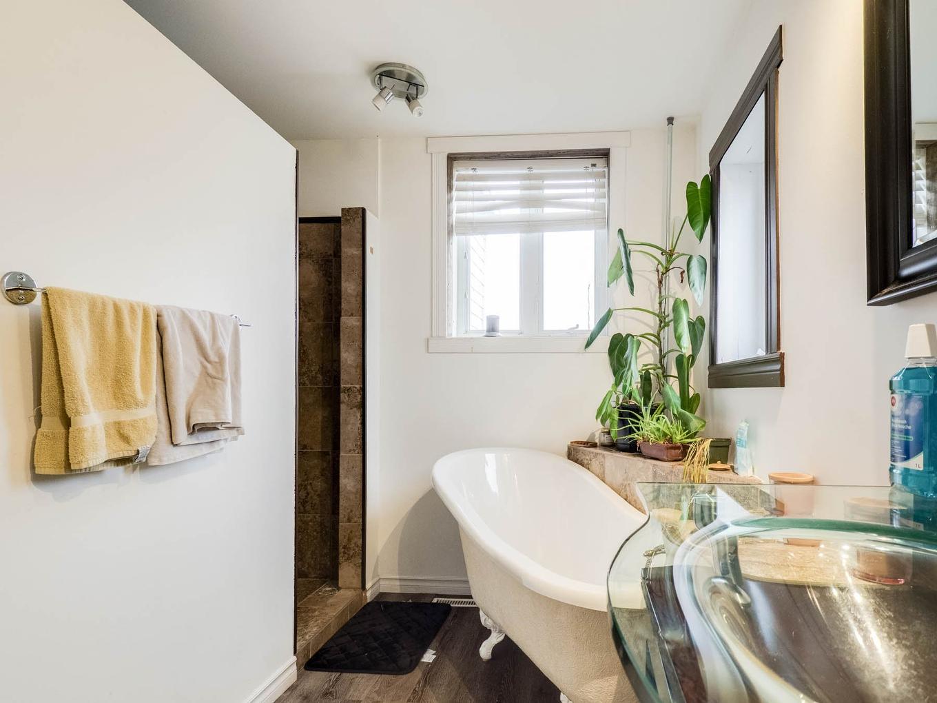 Bathroom - 31 Rg Du Quarante, Saint-Louis-De-Gonzague, QC - Indoor Photo Showing Bathroom