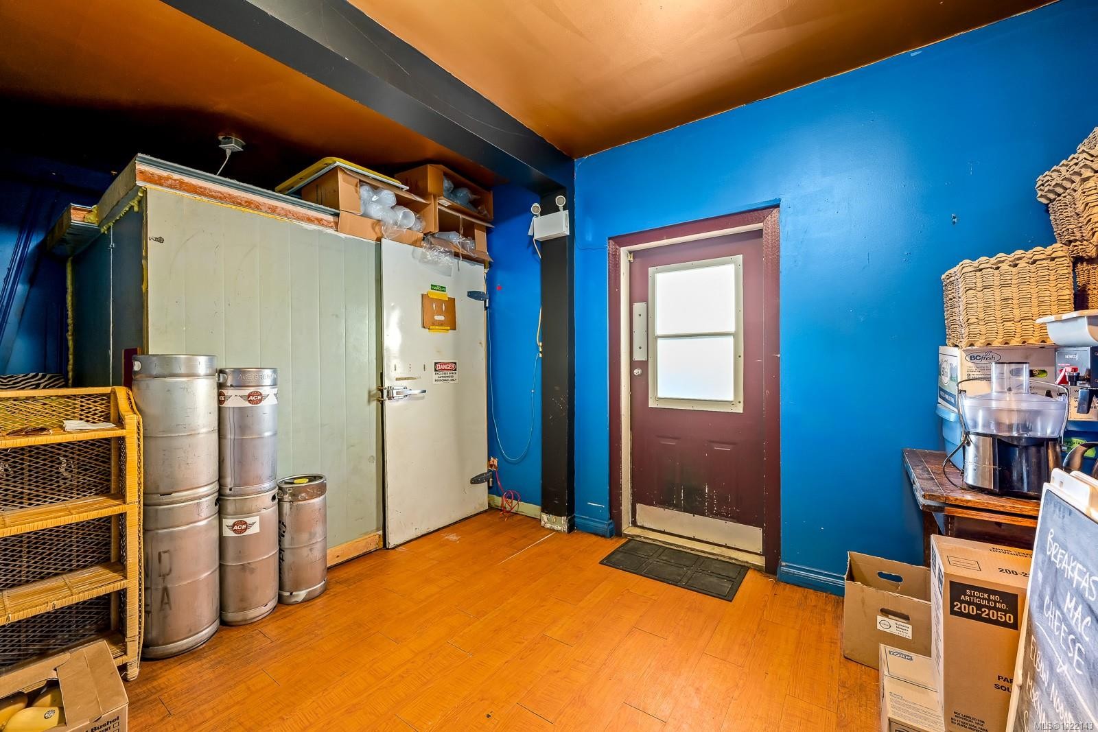 355 4Th St, Courtenay, BC