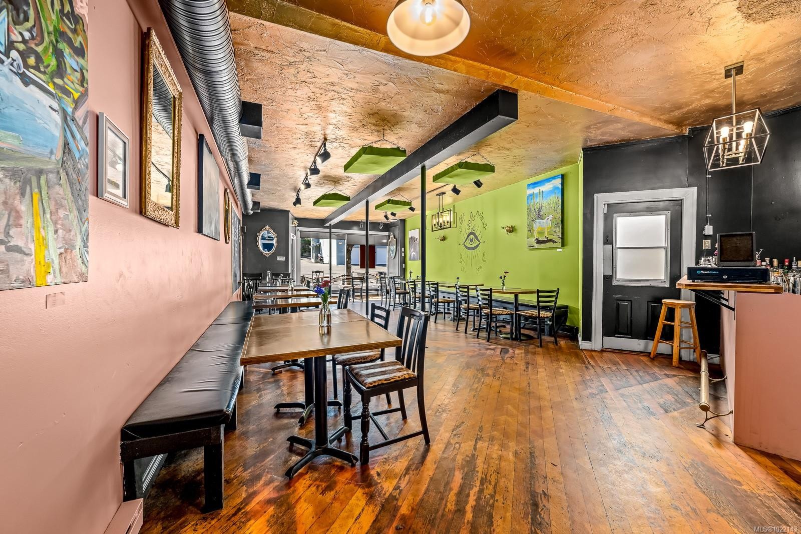 355 4Th St, Courtenay, BC