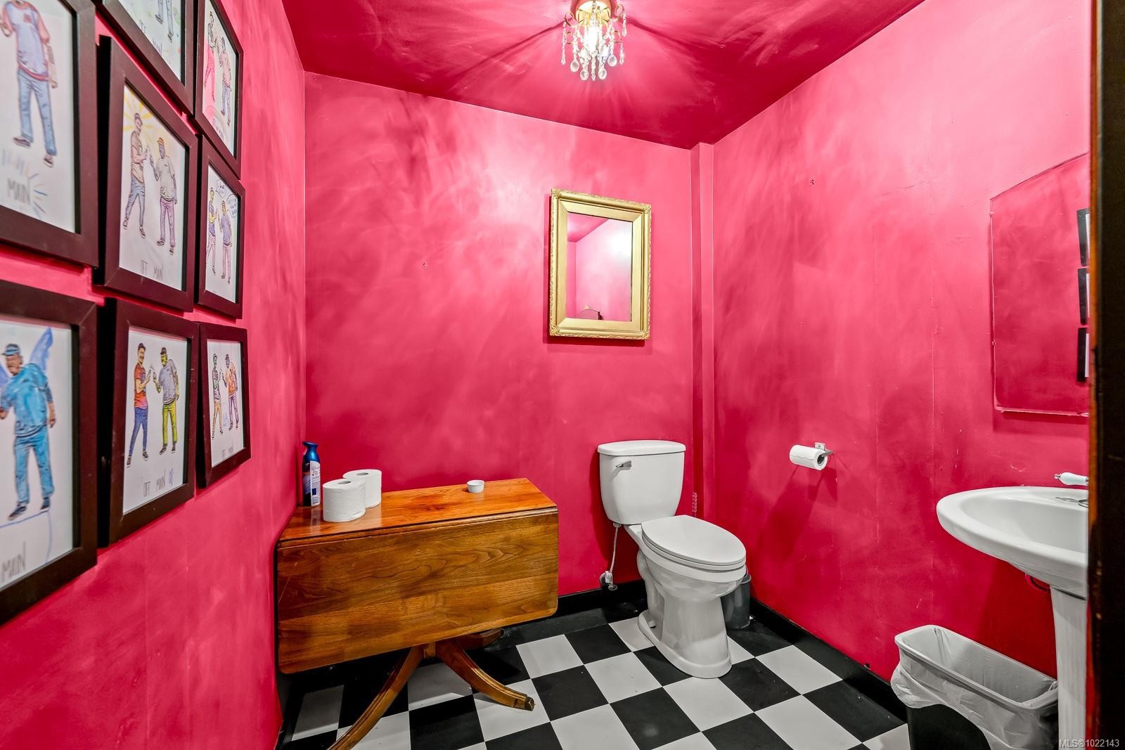 355 4Th St, Courtenay, BC