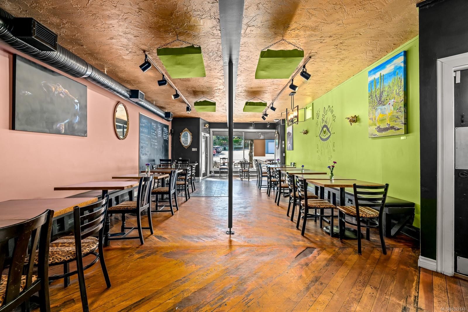 355 4Th St, Courtenay, BC