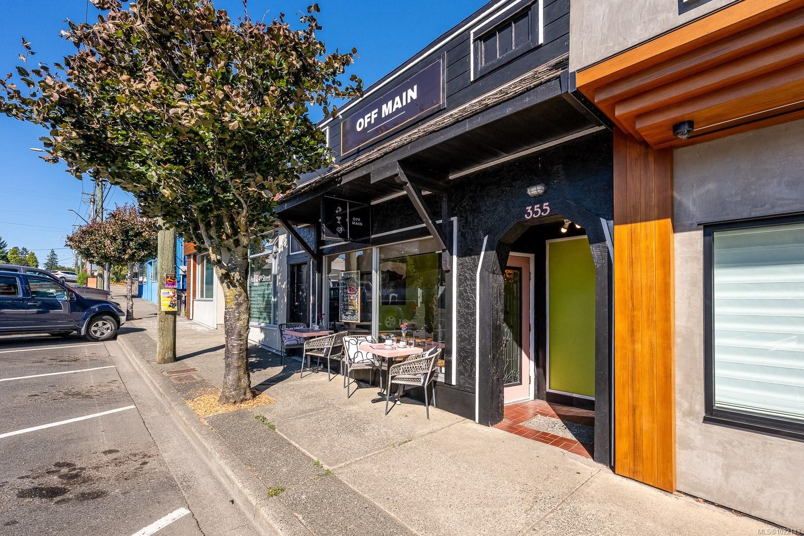 355 4Th St, Courtenay, BC