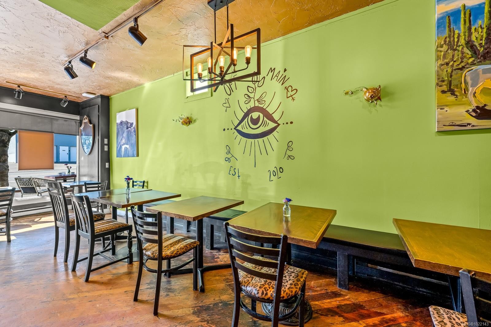 355 4Th St, Courtenay, BC