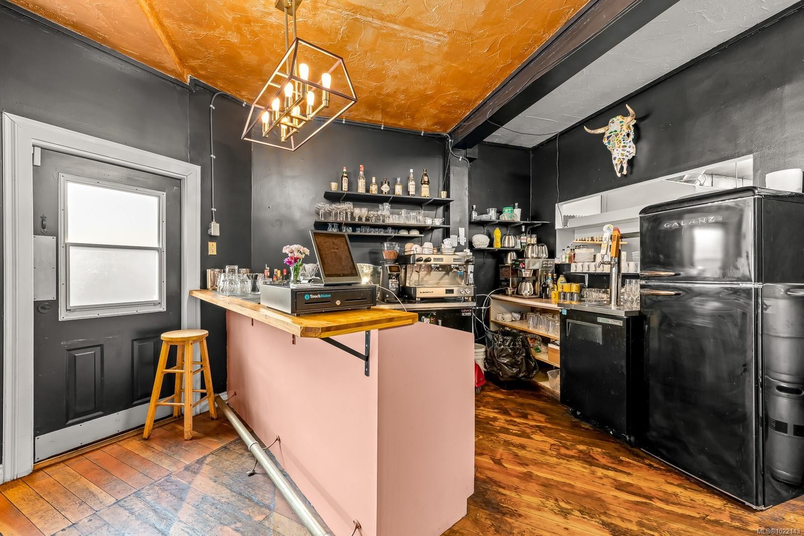 355 4Th St, Courtenay, BC