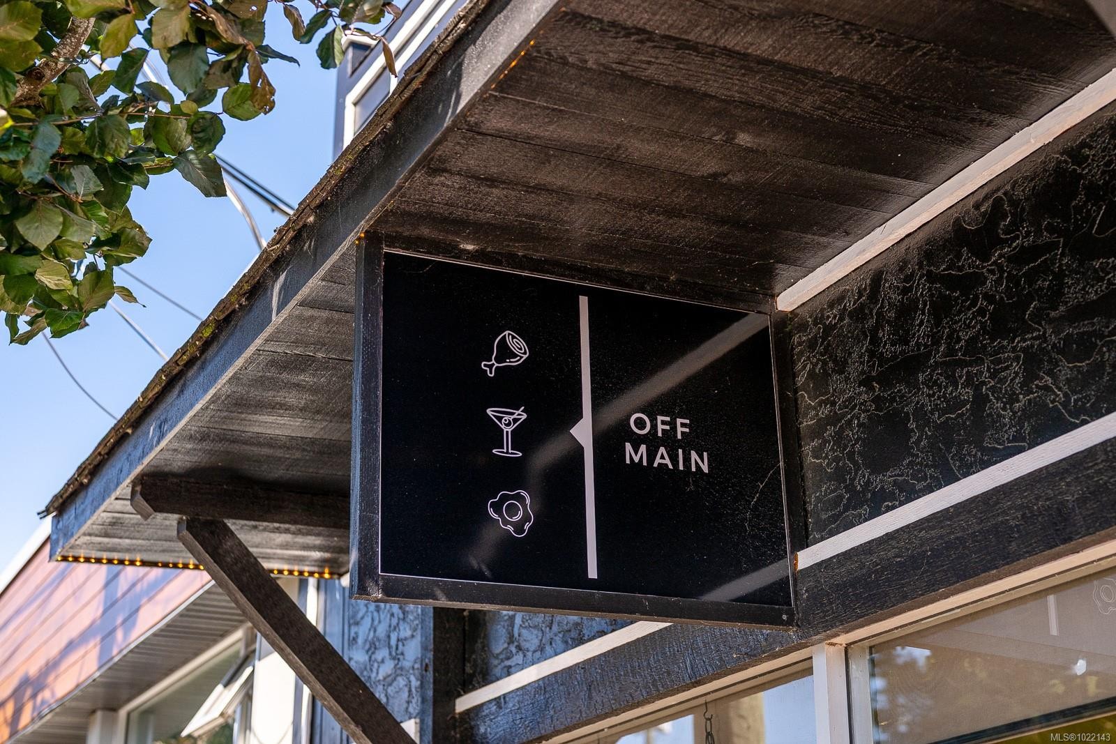 355 4Th St, Courtenay, BC