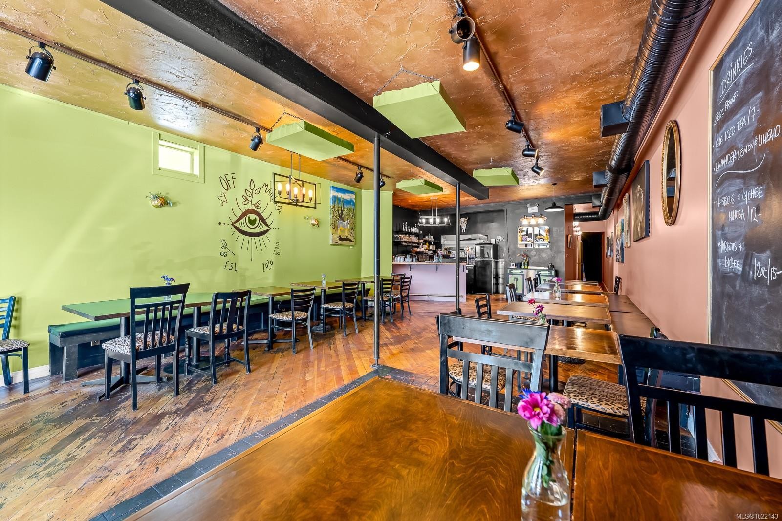 355 4Th St, Courtenay, BC