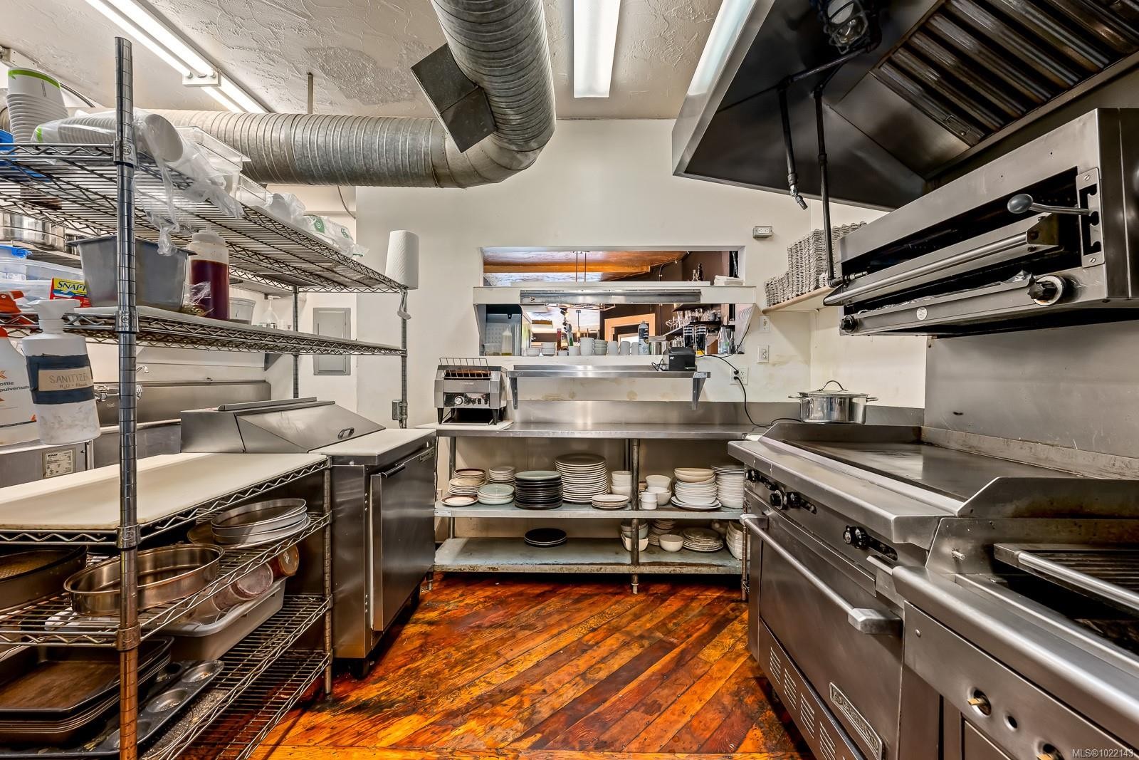 355 4Th St, Courtenay, BC