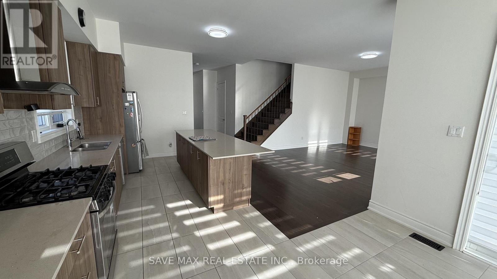 56 Lollard Way, Brampton, ON - Indoor