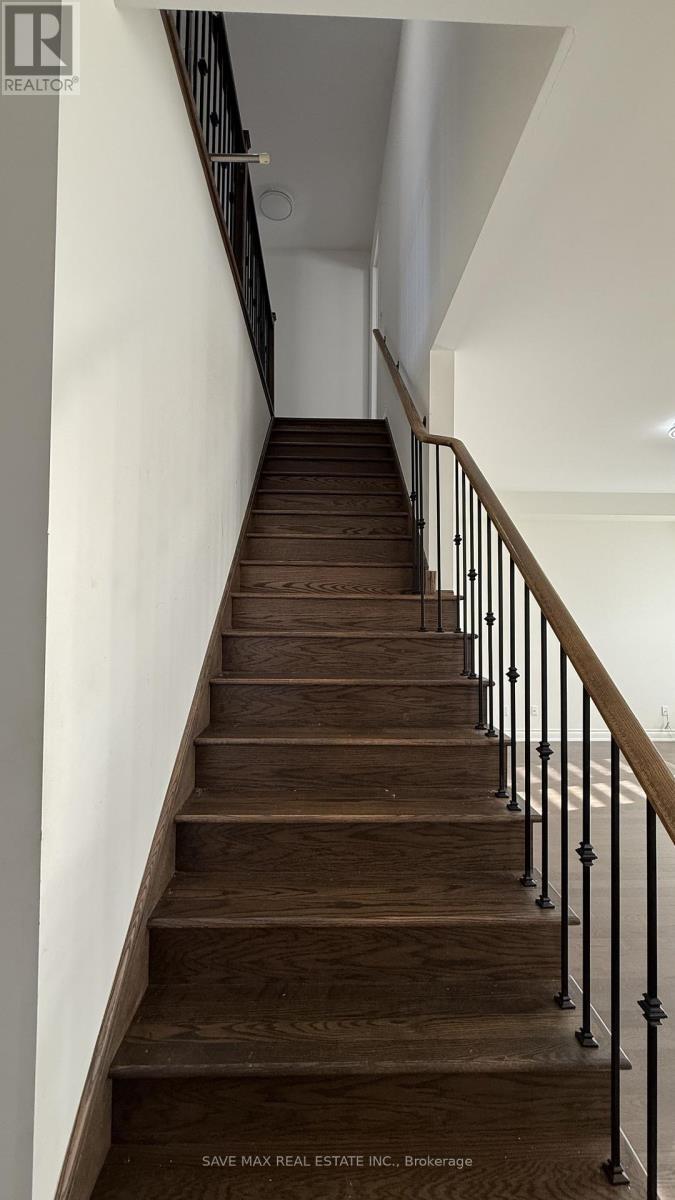 56 Lollard Way, Brampton, ON - Indoor Photo Showing Other Room