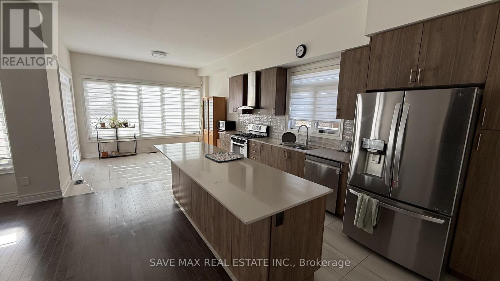 56 Lollard Way, Brampton, ON - Indoor Photo Showing Kitchen With Stainless Steel Kitchen