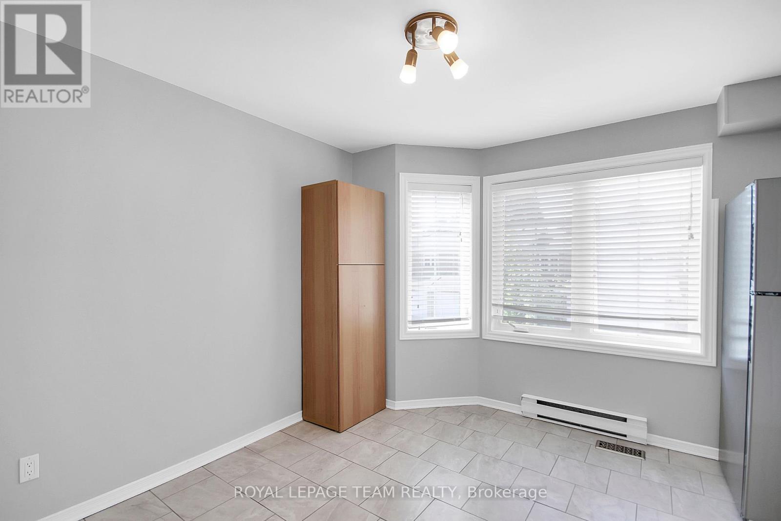 4 - 7 Wrenwood Crescent, Ottawa, ON - Indoor Photo Showing Other Room