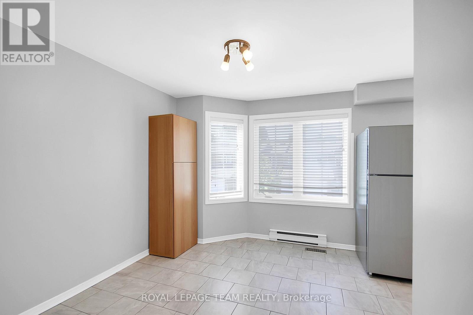 4 - 7 Wrenwood Crescent, Ottawa, ON - Indoor Photo Showing Other Room