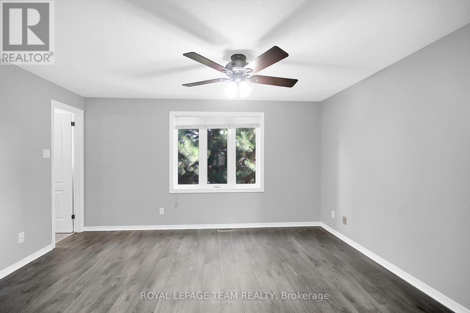 4 - 7 Wrenwood Crescent, Ottawa, ON - Indoor Photo Showing Other Room