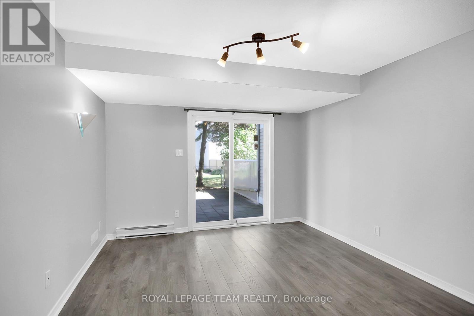 4 - 7 Wrenwood Crescent, Ottawa, ON - Indoor Photo Showing Other Room