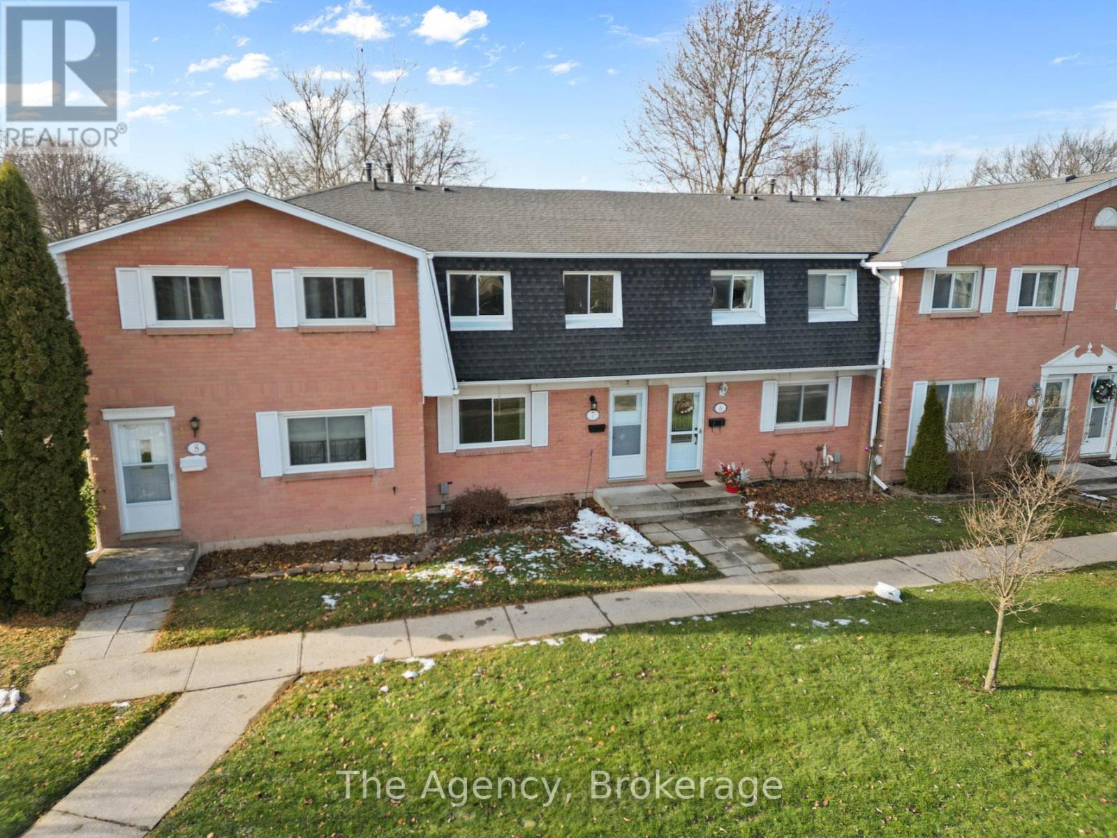 7 - 185 Denistoun Street, Welland (Broadway), ON - Outdoor With Facade