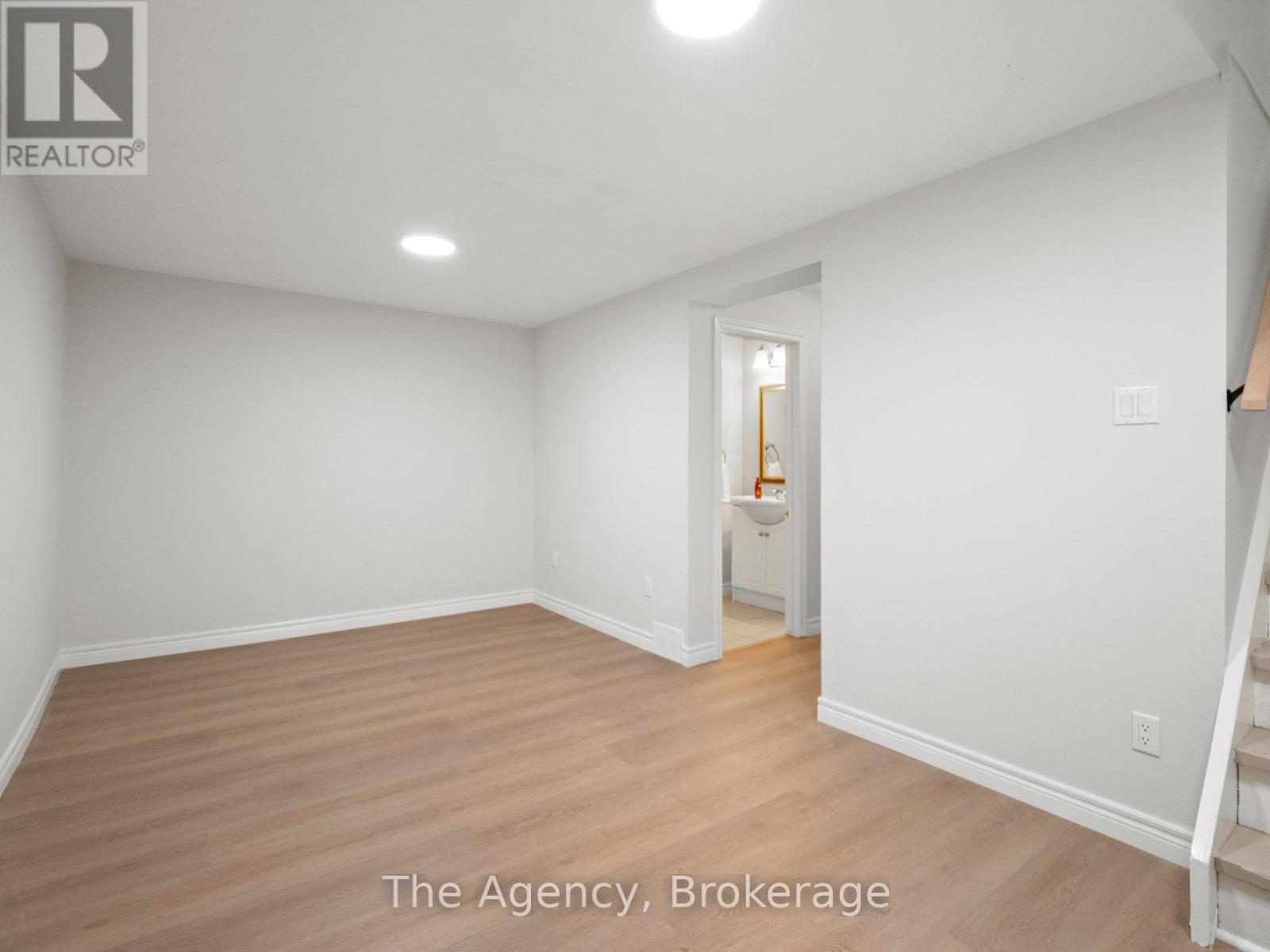 7 - 185 Denistoun Street, Welland (Broadway), ON - Indoor Photo Showing Other Room