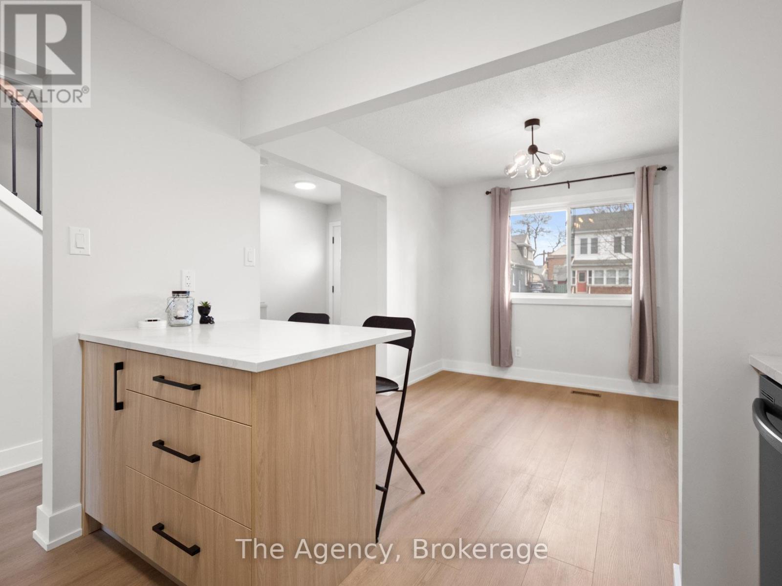 7 - 185 Denistoun Street, Welland (Broadway), ON - Indoor